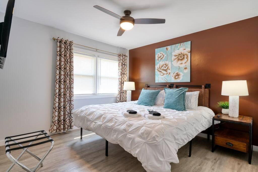 2Br 1Ba Duplex House King Beds Great For Small Groups Close To All Uptown Charlotte Attractions Ngoại thất bức ảnh
