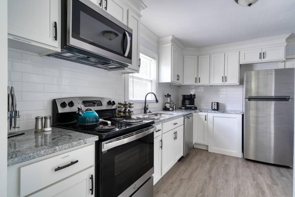 2Br 1Ba Duplex House King Beds Great For Small Groups Close To All Uptown Charlotte Attractions Ngoại thất bức ảnh